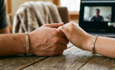 Staying Connected with a Custom Coordinate Bracelet for Long Distance Couples